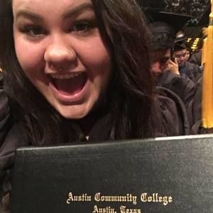 Meet your Posher, Jenn